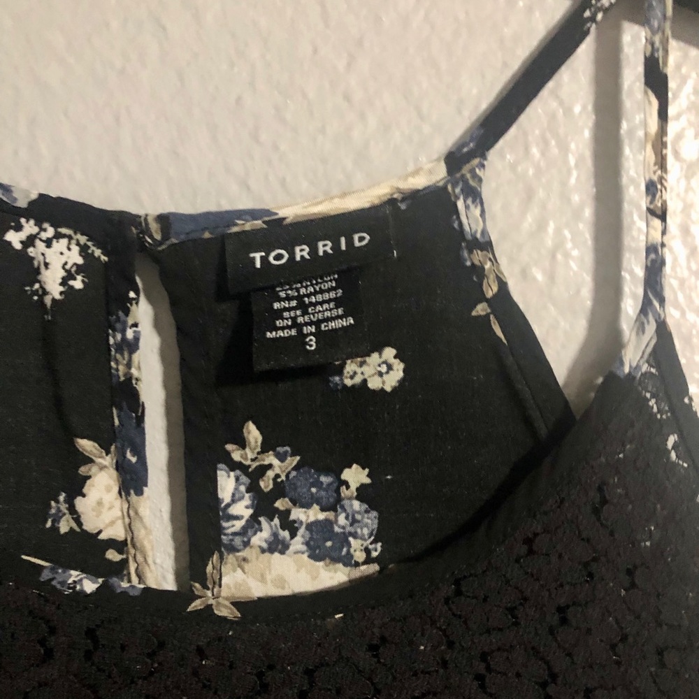 Torrid Ruffle Floral Tank Top - Picture 9 of 10